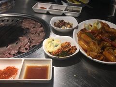 -韩聚屋韩国烤肉餐厅(新北万达店)