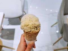 -Fridi Patisserie Cafe