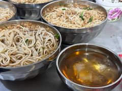 -正宗杨记普洱酸醋米线(总店)