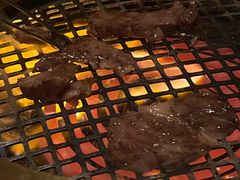 -肉魁屋·烧肉·烧鸟·酒场(高新店)
