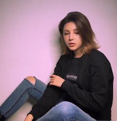 -变画·发型STUDIO