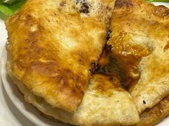 -周老三跷脚牛肉·全牛火锅(非遗传承店)