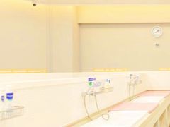 -龙格亲子游泳·水育早教运动中心(绿宝中心)
