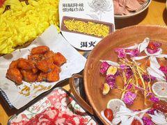 -洱火云南酸菜牛肉火锅(石景山当代商城店)