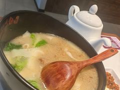 -博望坡饭店(宜山路店)