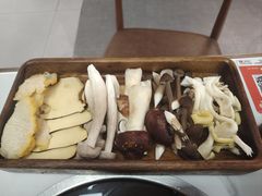-菌小白·野生菌火锅(时尚天河店)