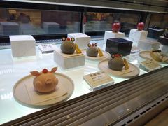 -Fridi Patisserie Cafe