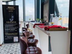 -神秘先生西餐酒廊