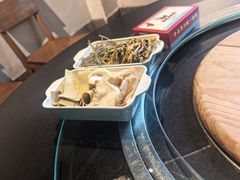 -挂旗柴锅鸡(蚌山区嘉年华店)