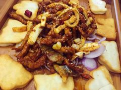 东镇烤三味-老东镇啤酒屋海鲜加工·蒸汽海鲜·海鲜烧烤(台东店)