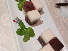椰汁红豆糕-和满堂·经典本帮菜(川沙古镇店)