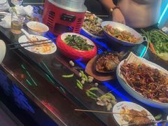 -路边边.炒菜烧烤.音乐餐厅(良乡长虹店)