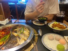 -沸炉重庆老火锅(军事博物馆店)