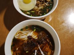 -矮子粉店1985·长沙米粉(湘春路店)