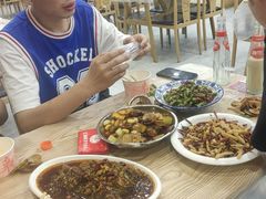 -江城燕子大排档(江汉路步行街店)