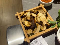 -阿婆情腊排骨火锅·野生菌季(古城旗舰店)