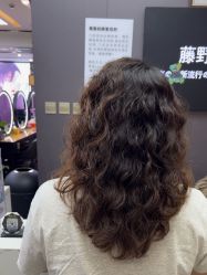 -藤野造型烫染·漂发