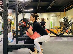 -享受健身·美体塑形馆