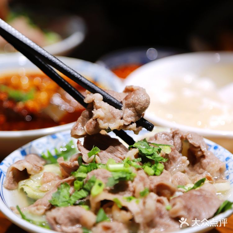 打卡魔都正宗乐山美食排队王!