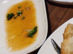 -港丽餐厅(正大店)