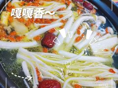 -濠轩阁特色生蚝火锅(水湾路店)