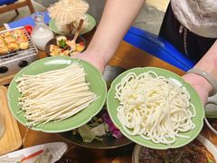 -雀舞云南菜(天津天河城购物中心店)