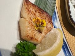 -花和海鲜自助(梅江店)