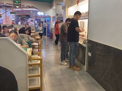-浪里寻·臻牛养生牛肉火锅(方圆荟店)