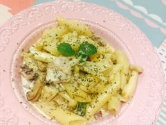 -Rabbit Cafe私房西餐甜点咖啡(栖霞路店)