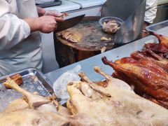 -裴家鸭子(清蒸草鸡虹苑社区菜市场店店)