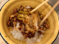 刮凉粉-东排食堂长沙小吃大排档(五一广场店)