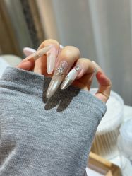 -LynLyn琳林美甲美睫