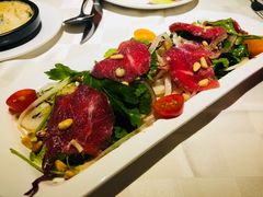 特色酸辣生牛肉沙拉-西堤厚牛排(王府井店)