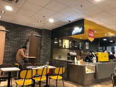 -麦当劳(华融店)