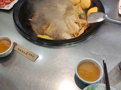 -屯老二农家铁锅炖·行业领军者(梅江店)
