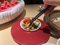 -余欢领鲜火锅(新街口店)