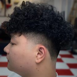 -Devilhands Barbershop男士理容店