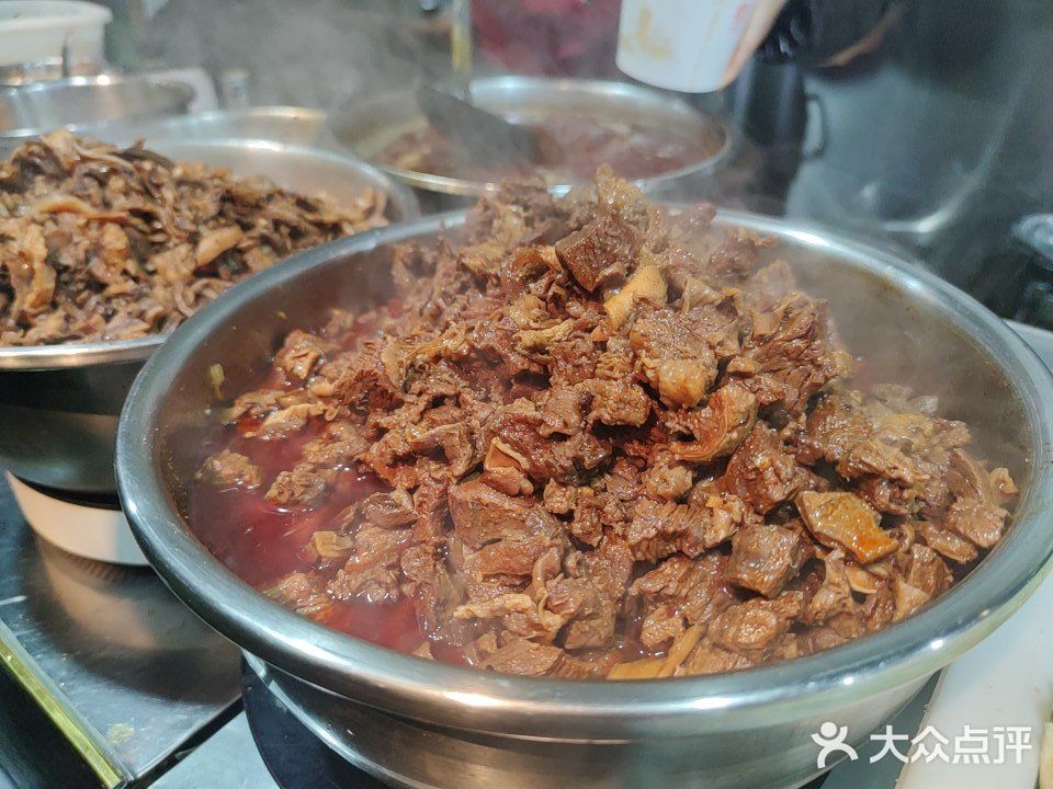 真的吼吼吃「招牌牛杂粉」宽粉比较薄