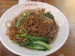 -八一路好吃街(雨田商务大厦店)