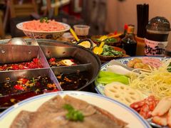 -周小明火锅(黑金冠社区店)