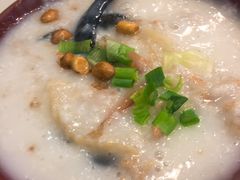 艇仔粥-大师傅粥品(埃华街)