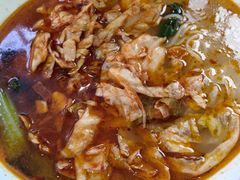 -二钢串叔麻辣烫(华龙大厦店)