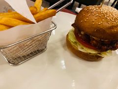 -WOLFGANG PUCK KITCHEN & BAR(迪士尼小镇店)