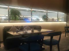 -卡佩罗意大利餐厅及酒吧Al Cappello Trattoria