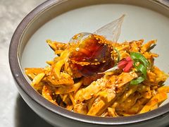 敲糖棒棒鸡-辛香汇·现炒川菜(淮海路百盛店)