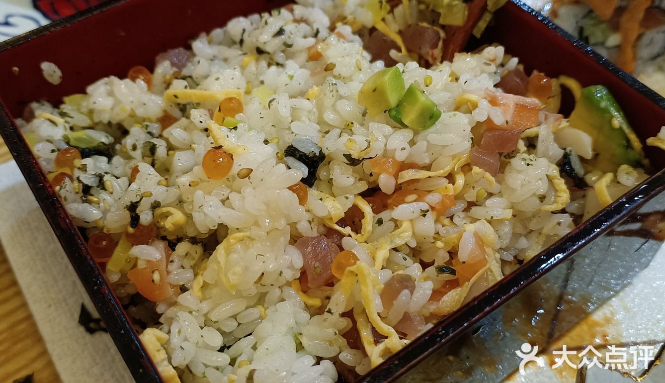 寿喜锅yyds[加油][礼花] 寿司饭还可以[礼花]