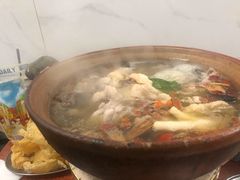 连州脆皮鸡-威邵鸡煲(西华路总店)