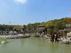 -茅山东方盐湖城景区