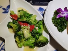 -海鲨湾海鲜会馆(百家湖1912店)