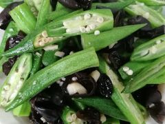 -芦茨金富饭庄·25年老字号·专做稻草鸡